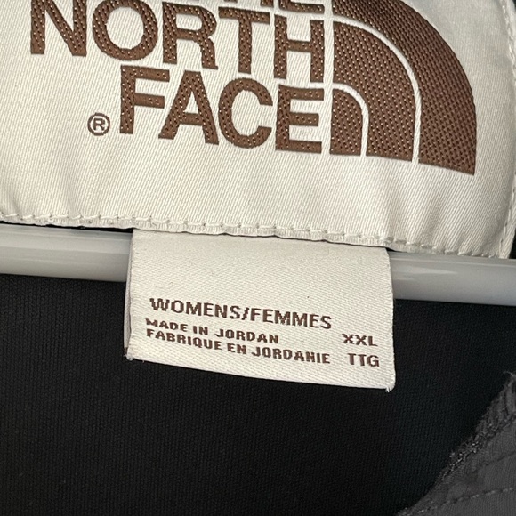 The North Face Black Fleece Jacket - Picture 2 of 2
